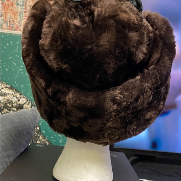 Vintage 100% real Fur trapper style Brown hat with ear and forehead flaps - Picture 3 of 9